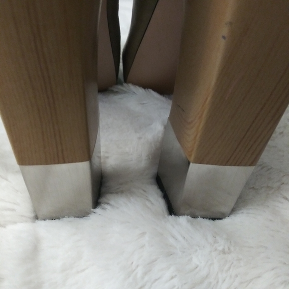 BCBGeneration HEELS. - Picture 7 of 8